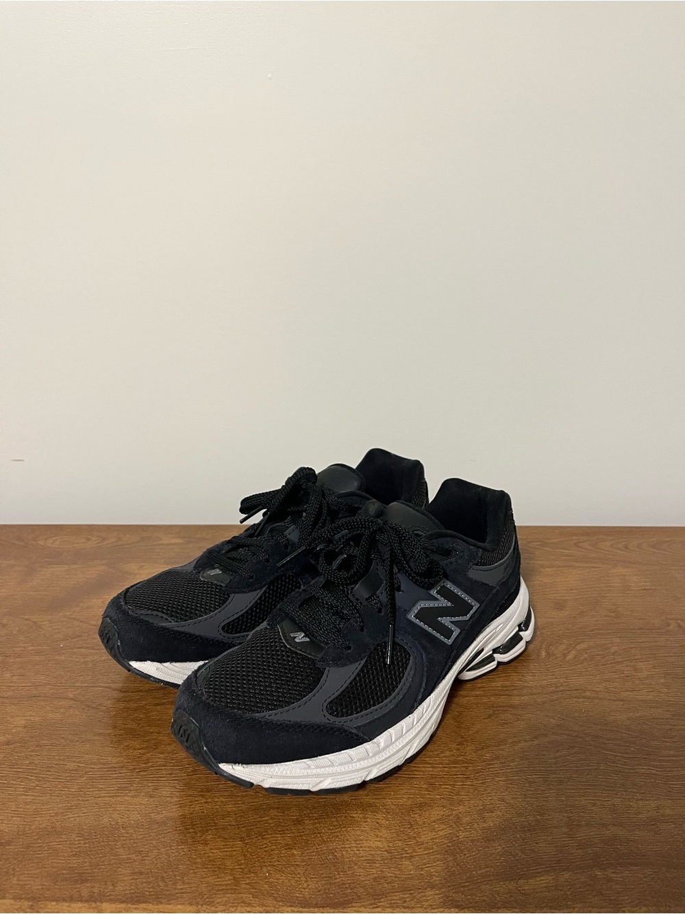 New Balance 2002r in black